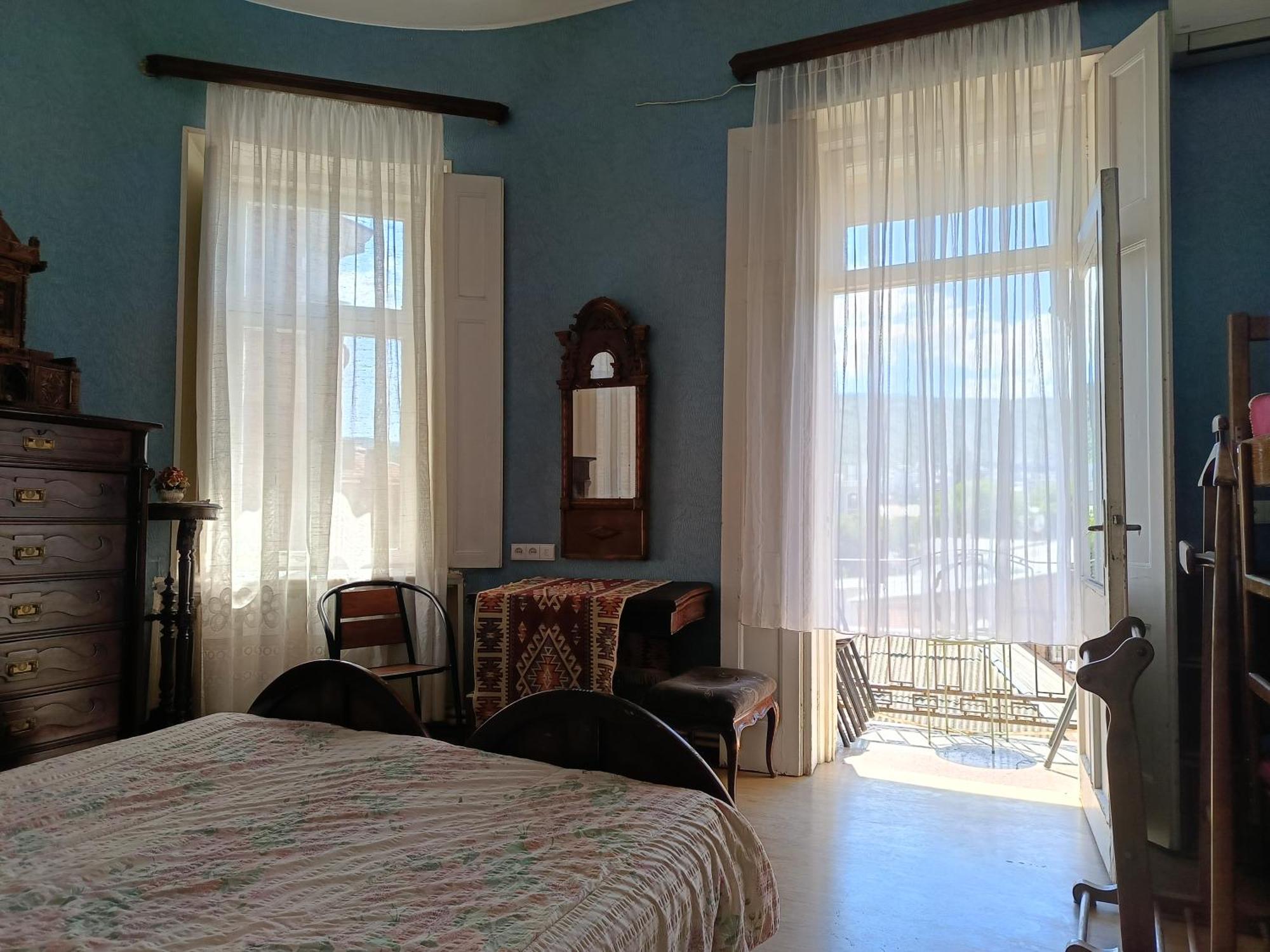 Guest House Irina Тбилиси Екстериор снимка
