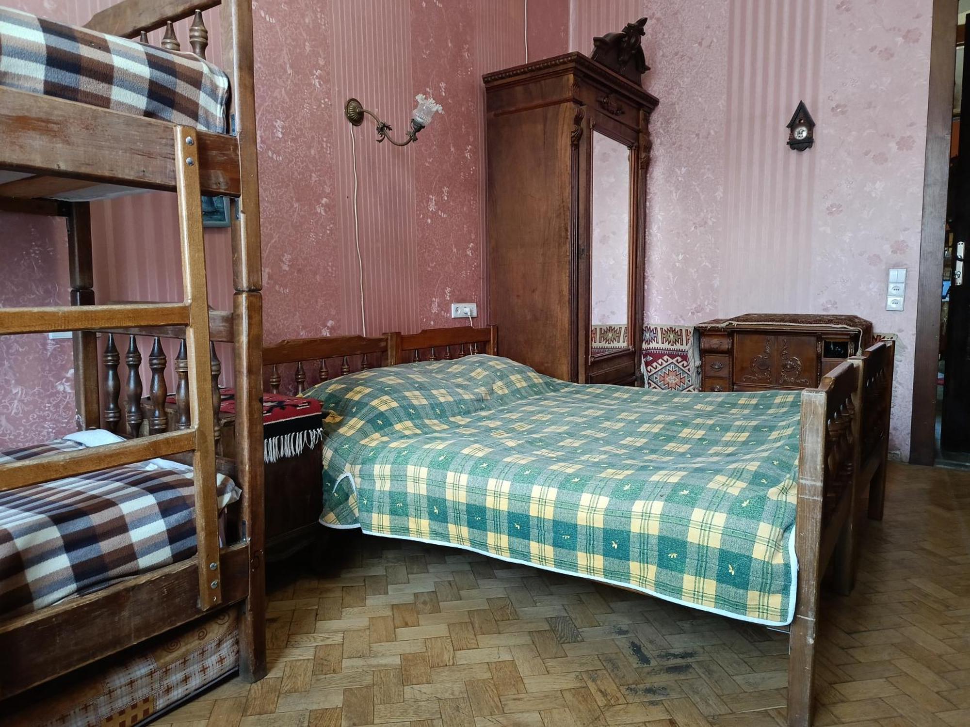 Guest House Irina Тбилиси Екстериор снимка