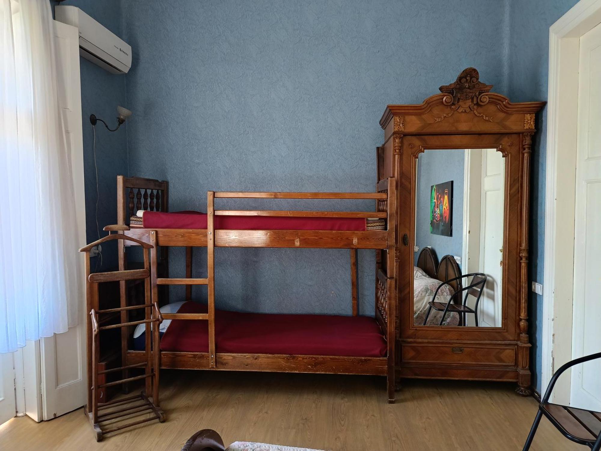Guest House Irina Тбилиси Екстериор снимка