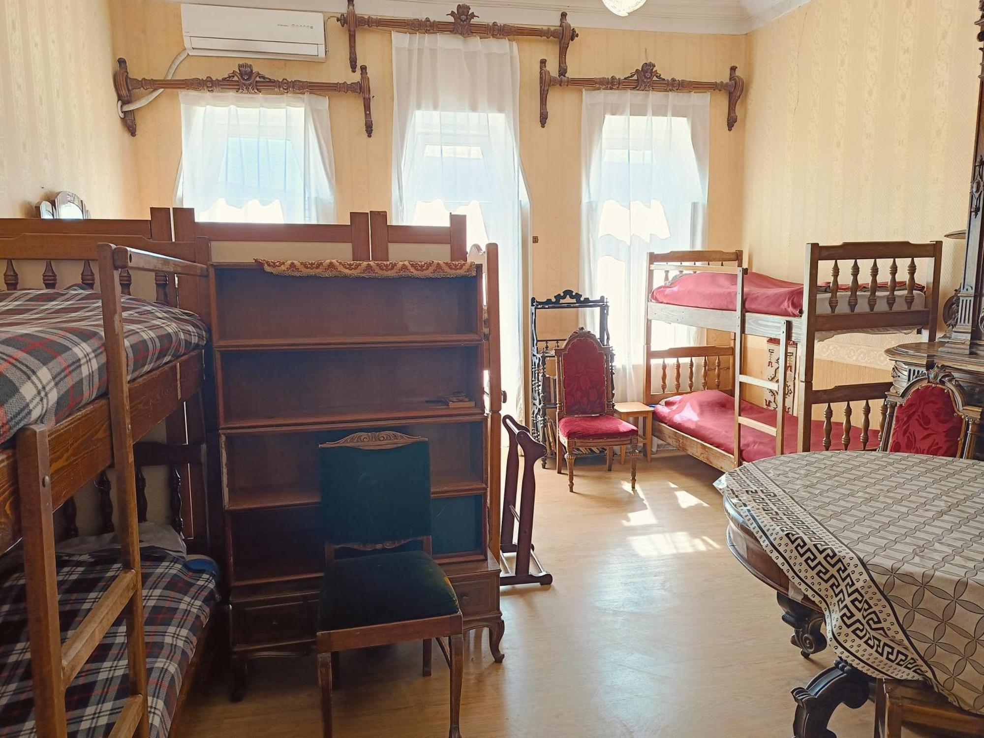 Guest House Irina Тбилиси Екстериор снимка